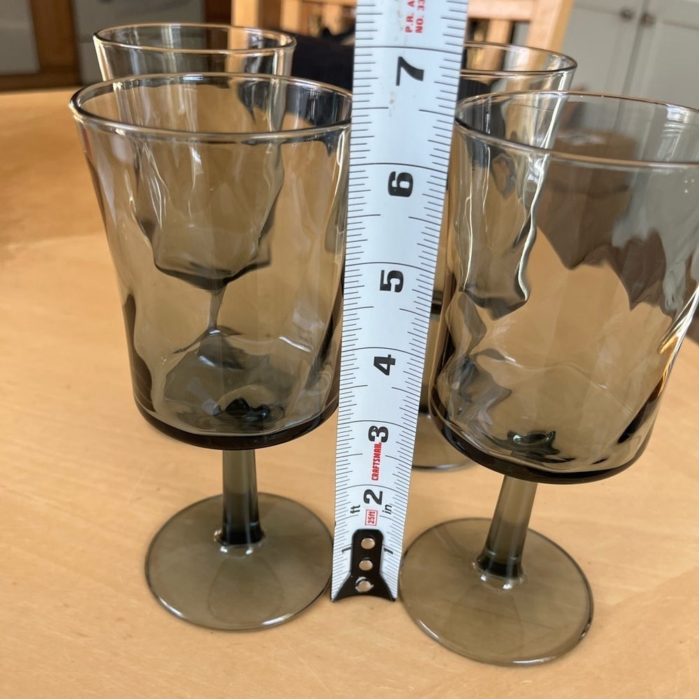 Vintage Libbey Smoke Gray Optic Swirl goblet set of 4, 8 oz. - Picture 11 of 16
